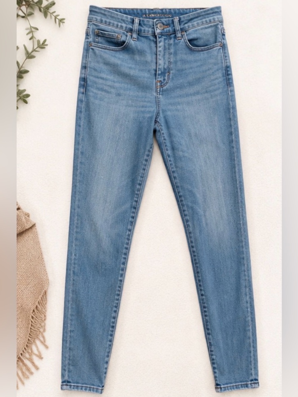 NWOT AE BFF Jegging Luxe Stretch High Rise Skinny Jeans Medium Wash Size Medium